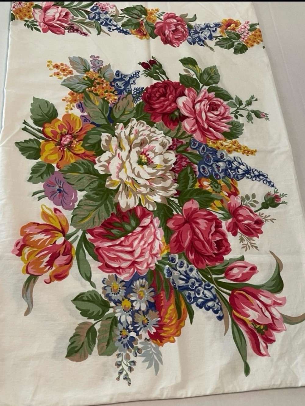 Vintage Ralph Lauren Pillowcase Melissa on White.Vibrant Floral Bouquet Standard